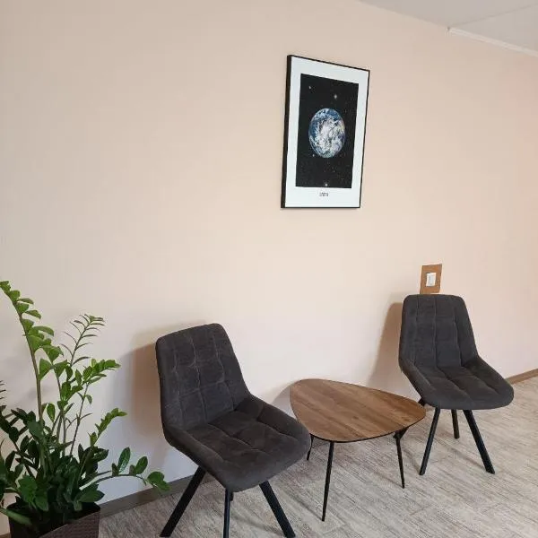 Апартаменти центр біля озера, hotel v destinaci Ternopil