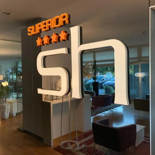 Schio Hotel – hotel w mieście Thiene