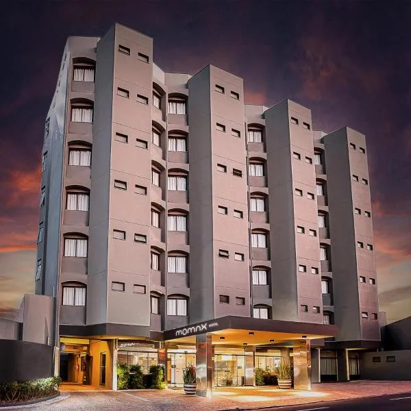 Momax Hotel, hotel v destinaci Marília