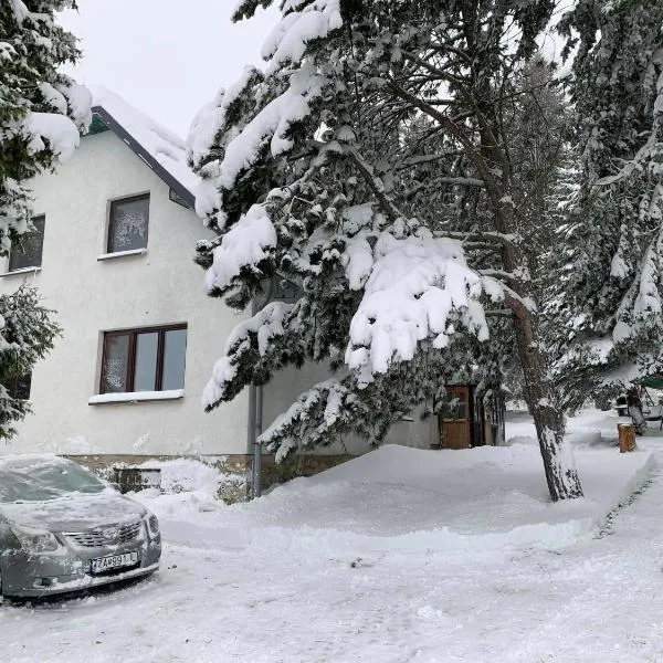 Chata na lúke, hotell i Tatranska Strba