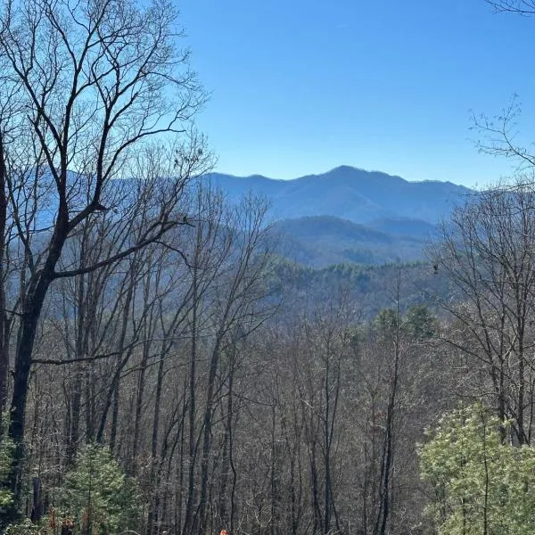 Stunning Views, Superb Atmosphere, Modern Amenities, In the Middle of Nature, hotel en Nantahala