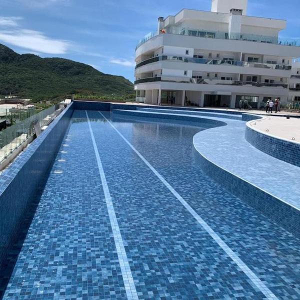 Apartamento frente mar ingleses Mirante Home Club - Foto 4