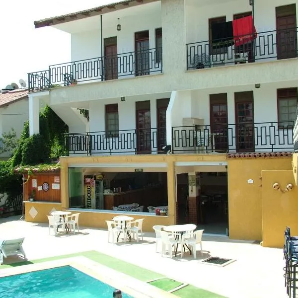 Gultepe Apartments、クシャダスのホテル