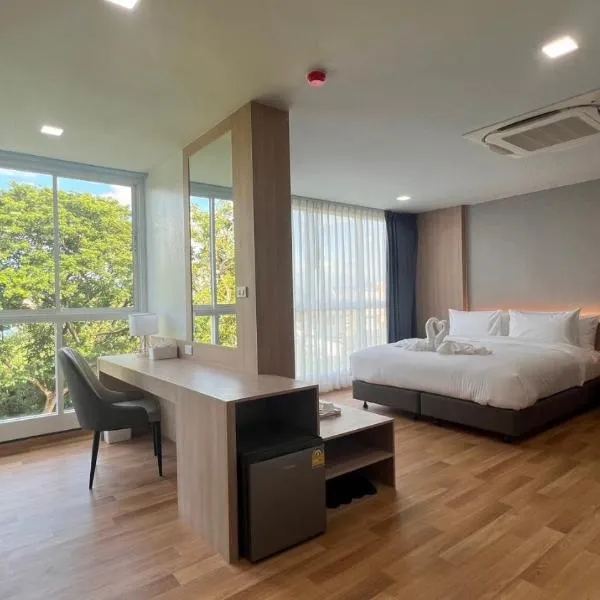 โรงแรมบลอสซั่ม เพชรบูรณ์ Blossom Hotel, hotel in Phetchabun