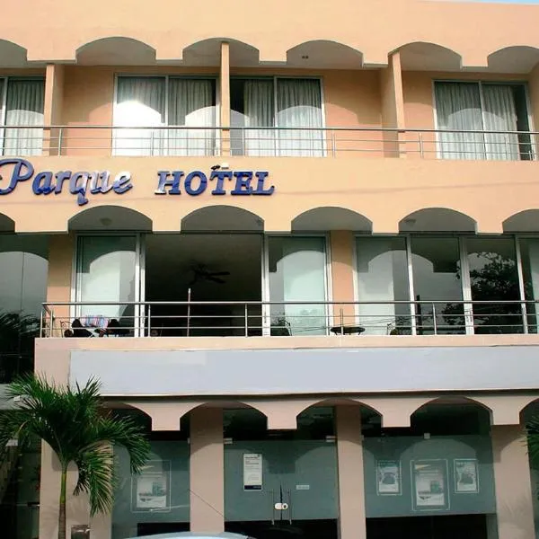 Del Parque Hotel, hotel in Corozal