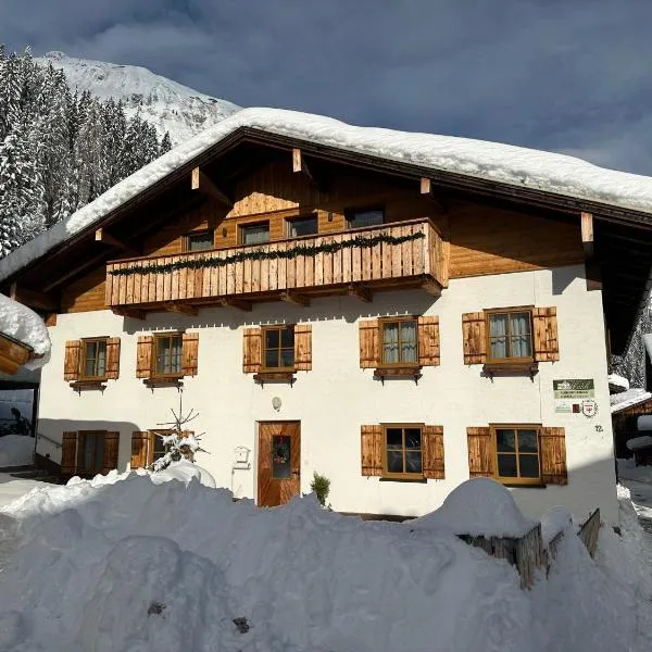 Haus Walch, hotel v destinaci Elbigenalp