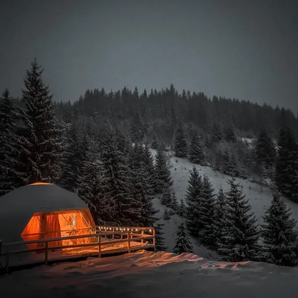 Cucu Zen Dome Cabana Cazare Bucovina, hotel en Ciocăneşti