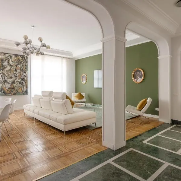 Heart Milan Apartments Duomo District, hotel in Milan