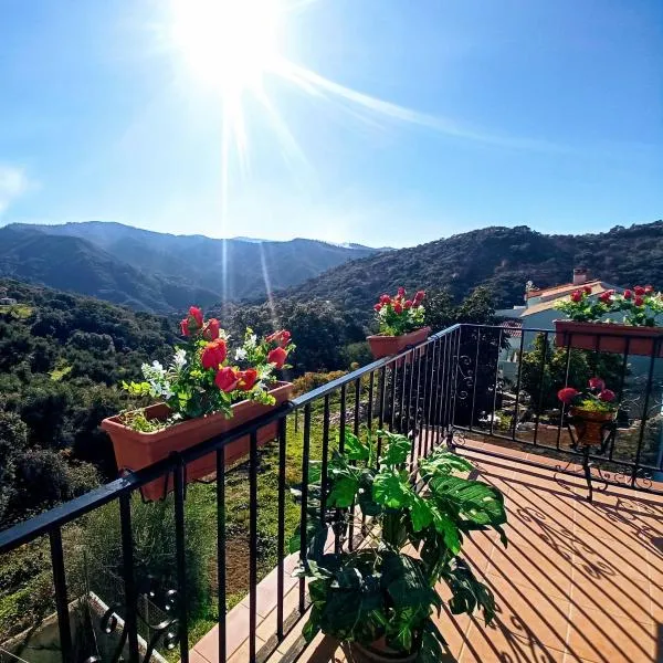 La casa de mis padres, hotel in Júzcar