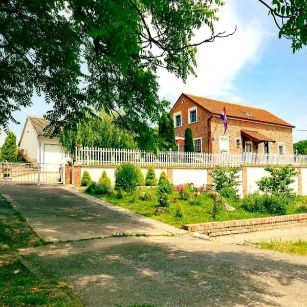 Old Village House, hotel in Zlatna Greda