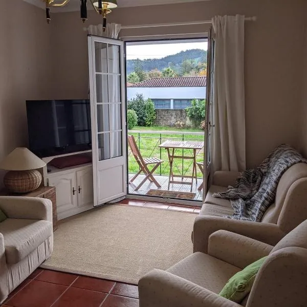 Casa Verde e Dourada - Heart of Furnas, Hotel in Furnas