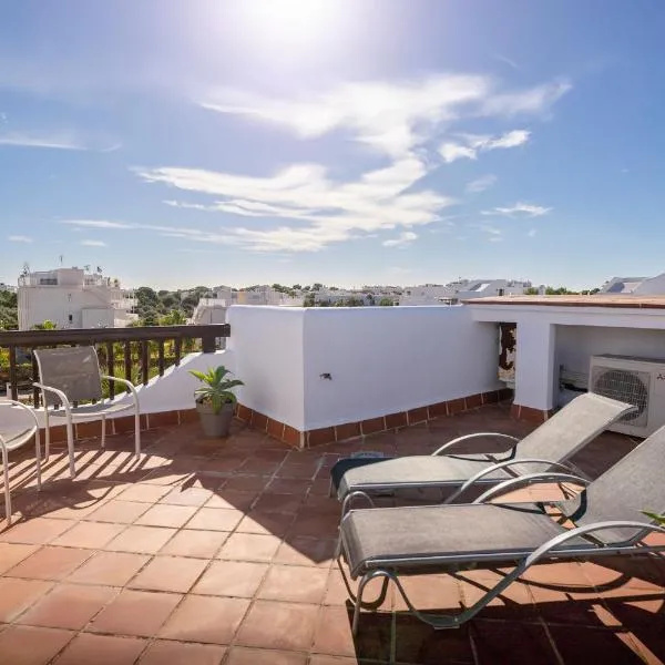 Marina Dor III -Villa #10 Studio, hotel v destinácii Santanyi