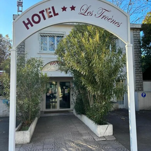 Hotel les Troenes, hotell i Saint-Gély-du-Fesc