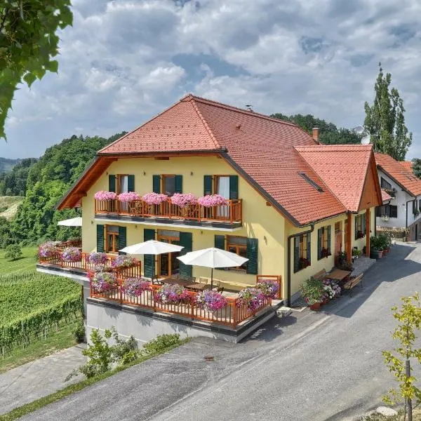 Farm Stay Jarc Vineyard, hotel in Šentilj