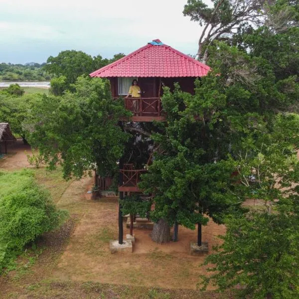 Animal View Point Yala, hotel in Palatupana