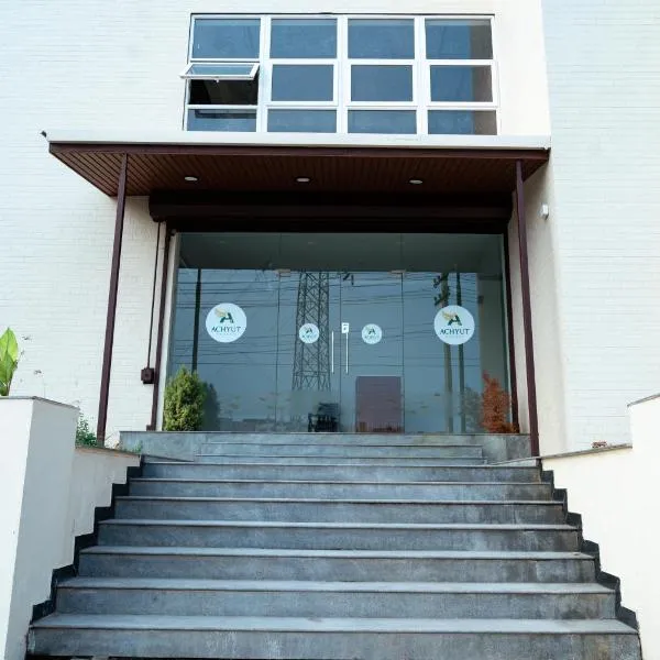 HOTEL ACHYUT, hotel u gradu Tirupur