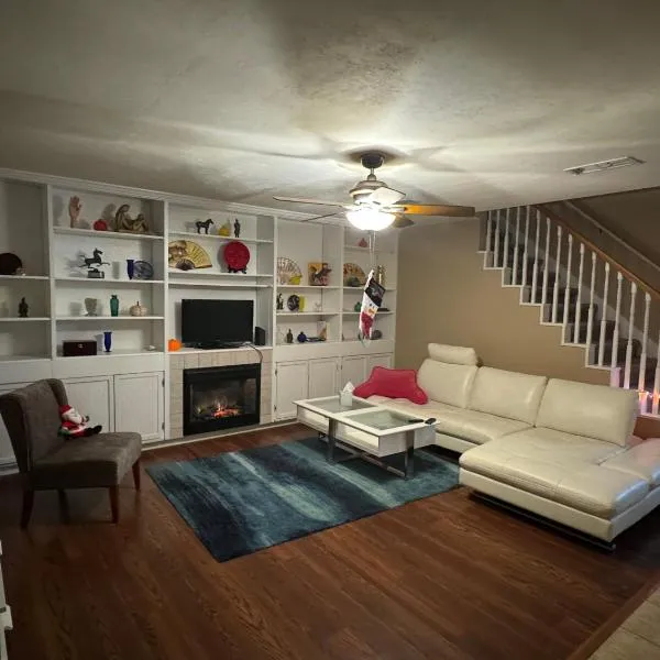 Spacious Room in A Nice House, hotel in Gainesville