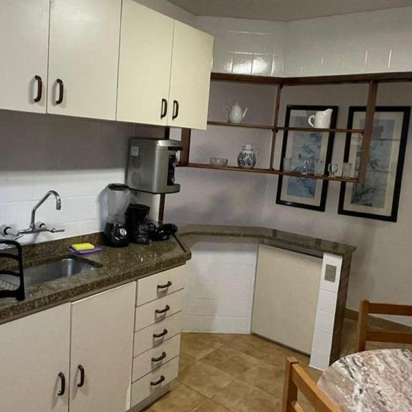 Copacabana Lindo 2 Quartos Posto 4 100 metros da Praia - Foto 4