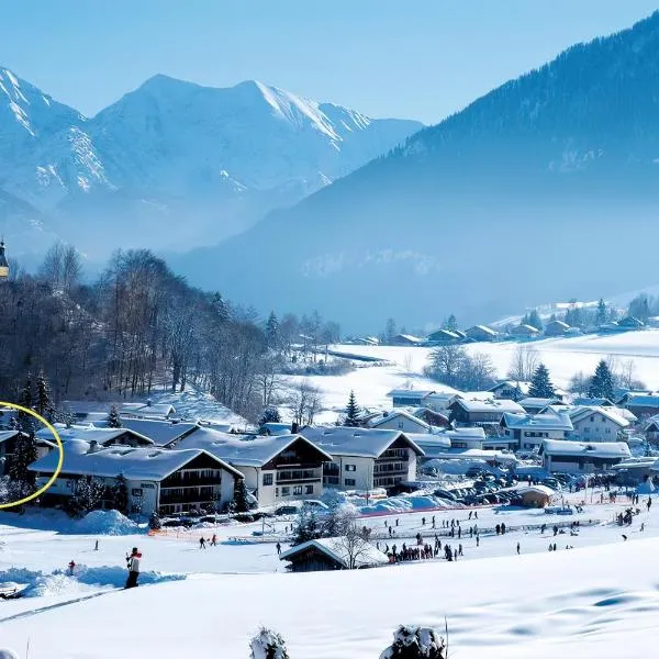 Ferienwohnungen Helga Mayer inkl. Chiemgaukarte – hotel w mieście Ruhpolding