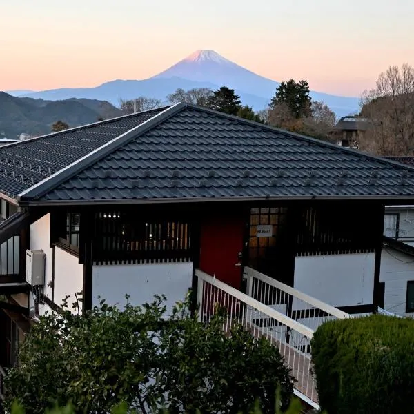 ์ด์ฆ๋
ธ์ฟ ๋์ ์์นํ ํธํ
Izu Ricca