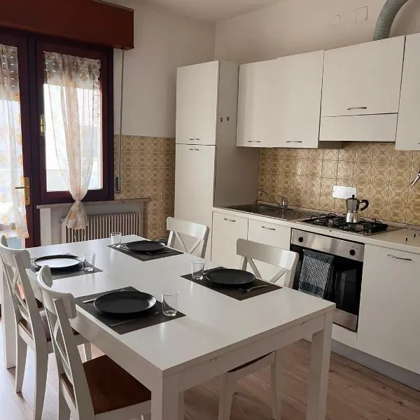 Appartamenti Udine Charme 5-6 Posti Letto, hotel in Colugna