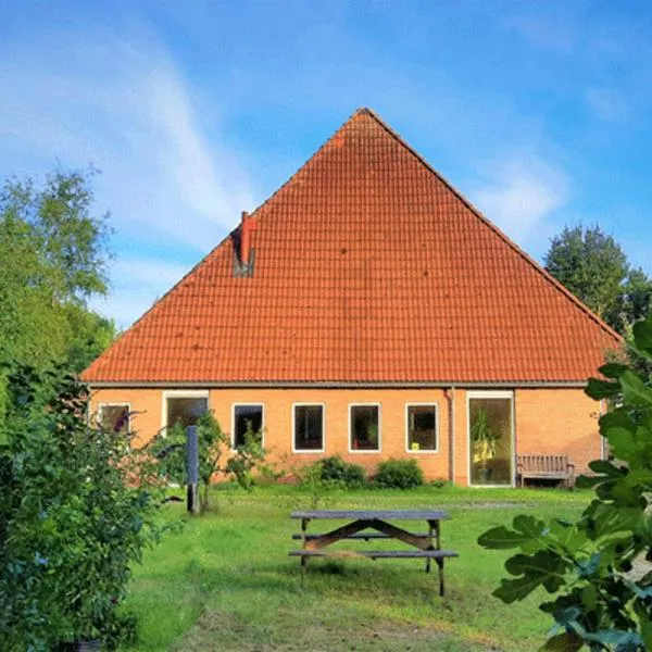 Vakantiehuis met Jacuzzi 4 personen, hotel in Giethoorn