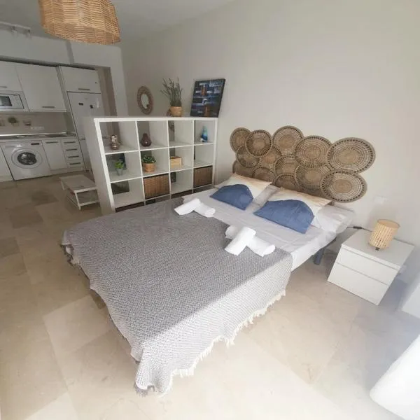 Sol y Arte Suites Málaga Centro, hotel di Málaga