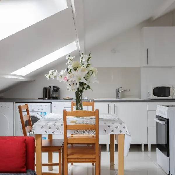 Le blanc gauche BAT A 3ème étage, hotel in Le Blanc-Mesnil