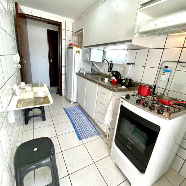 Apto aconchegante no centro perto do Shopping com 2 Quartos Casal ArCond WiFi 400M HomeOffice Cozinha Maq Lavar e Garagem em Dourados - Foto 5