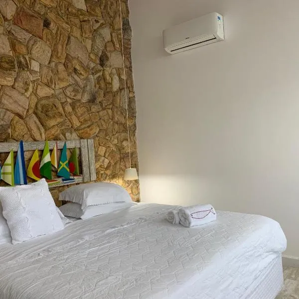 Almas Gêmeas suíte com cozinha praia da Ribeira, hotel v destinaci Angra dos Reis