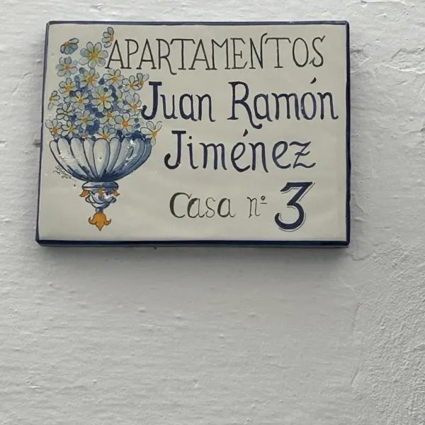 APARTAMENTOS JUAN RAMÓN JIMÉNEZ 3, готель у місті Утрера