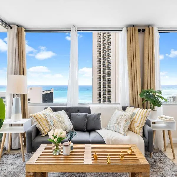 Stylish 1-BR Condo with Breathtaking Ocean Views, hotel in Honolulu