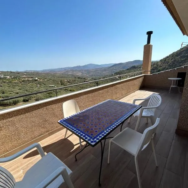 Villa Arriba, hotel in Periana