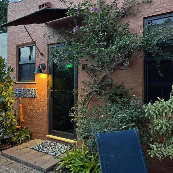 The Cottage at Pineapple House, ξενοδοχείο σε West Palm Beach