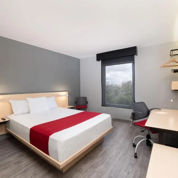 City Express by Marriott Puebla Centro, hotel v destinaci Puebla