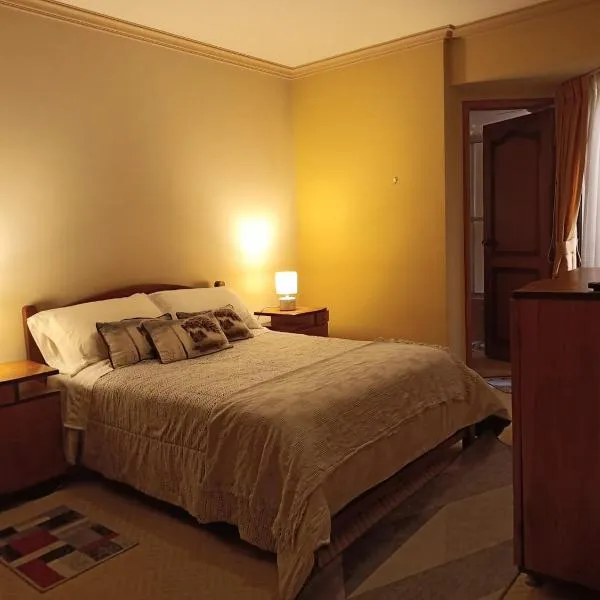 Apartamento, cómodo, en el corazón de Cochabamba, hotel em Cochabamba