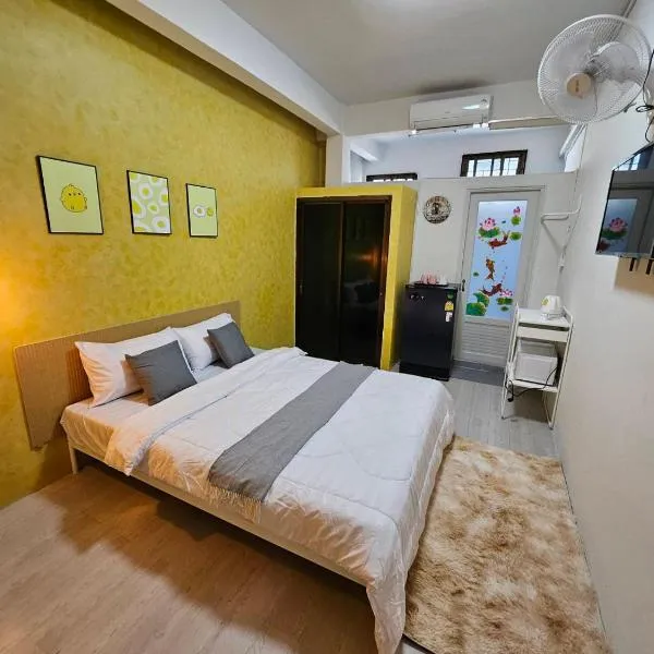 Hommie by De-A-Ga, hotel u gradu 'Ban Bang Talat'