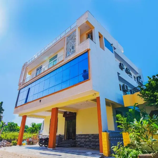 HOMEWOOD SUITES Near Jaipur Airport, hotel in Jaipur