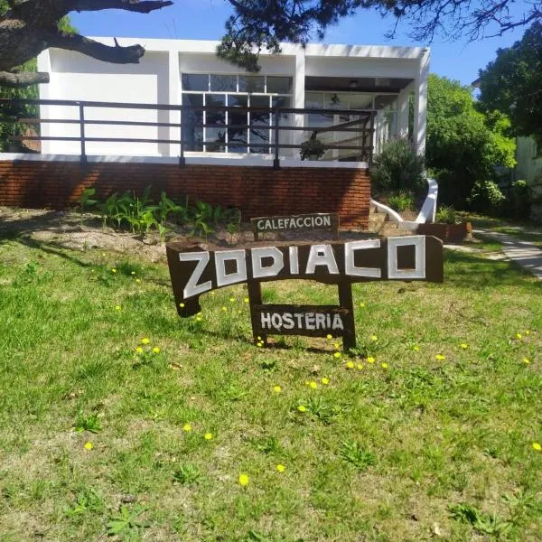 Hostería Zodíaco, hotel en Villa Gesell