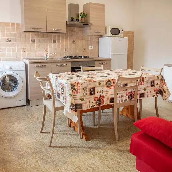 SE036 - Senigallia, nuovo bilocale con ampio giardino, hotel in Senigallia