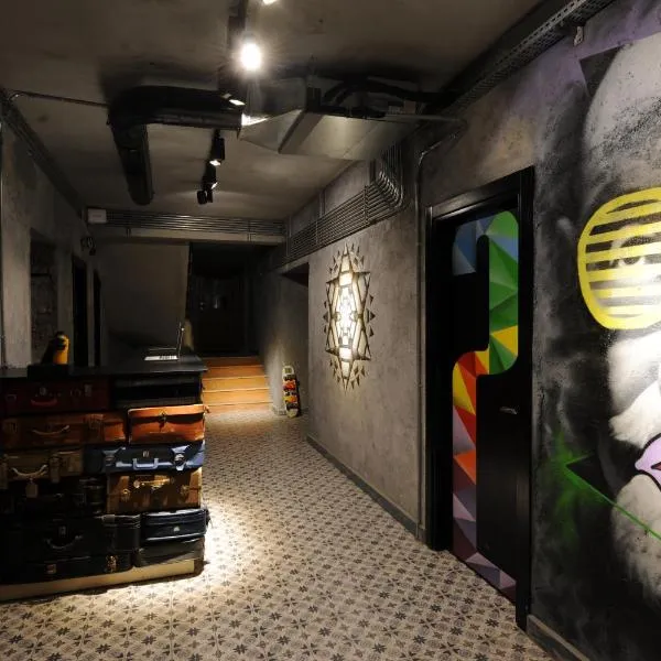 Role Street Hostel, hotel v destinaci Antalya