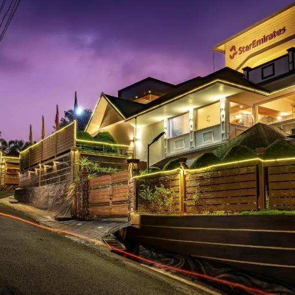 Star Emirates Luxury Resort and Spa, Munnar, hotel v destinaci Anachal