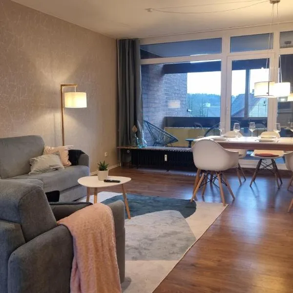 ARCHIPEL - Balkon - nahe Hamburg - BBQ Grill - Smart TV - 2,5 Bäder - Lounge, hotelli kohteessa Geesthacht