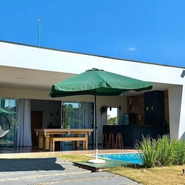 Aconchegante casa na represa., hotel in Itaí