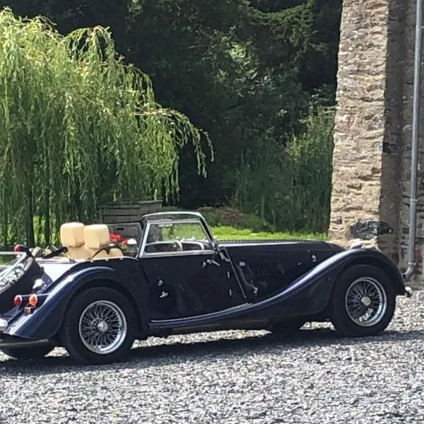 Ancien hôtel aux moines Pierrefitte St Lo, hotel di Saint Lo