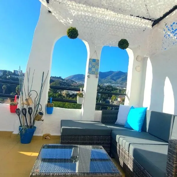 Happy Holiday Home! Pueblo Evita Charming Condo, hotel in Benalmádena