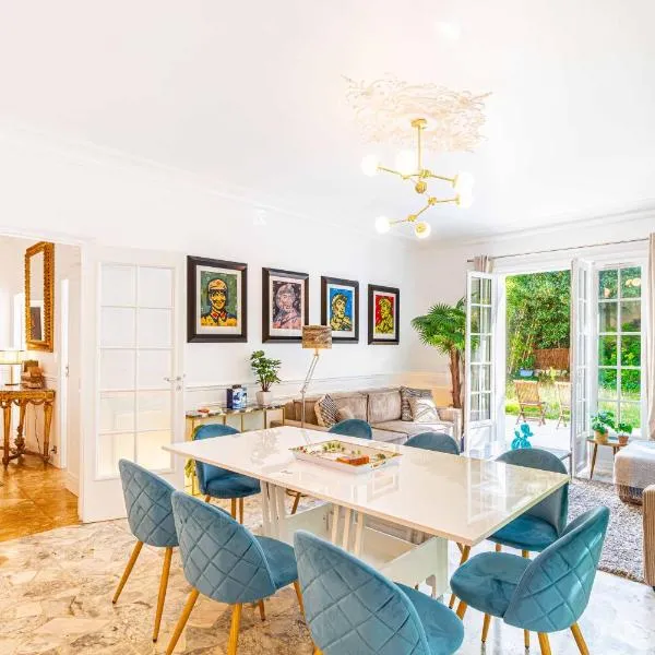 Double Apartments 220 sqm Private Garden up to 11 beds, Villa des Ammonites 0&1, hotel em Meudon