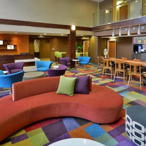 Fairfield Inn and Suites by Marriott Winston Salem/Hanes, hotel a Williamsburg Square