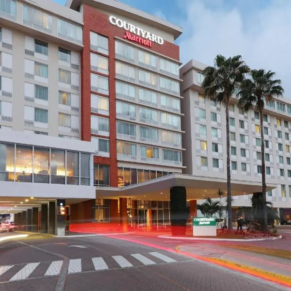 Courtyard by Marriott Panama Multiplaza Mall, hotel in La Isleta