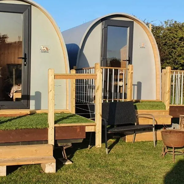"PONY POD" at Nelson Park Riding Centre Ltd - GLAMPING POD also available the fox pod and Trailor Escapes- BIRCHINGTON, RAMSGATE, BROADSTAIRS MARGATE, hotel v destinaci Kent